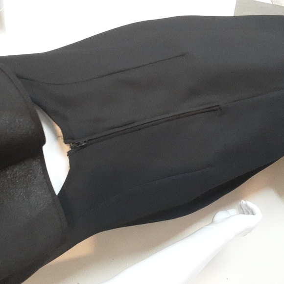 Shuet Young  backless little black dress - Picture 4 of 5